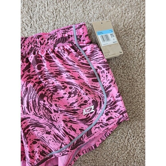 Nike Women's Dri-Fit Tempo Icon Clash Running Short Size Medium Pink NEW $38 - Picture 2 of 4